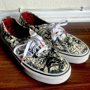 Vans Off the Wall Limited Edition Women of Marvel Comics Sneakers Size 8 EUC
